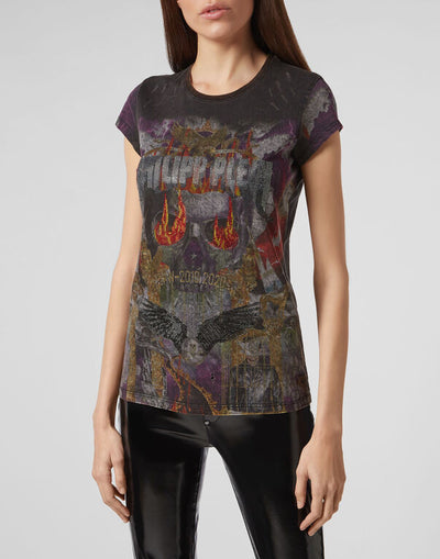 Skull T-shirt with fire in the Eyes